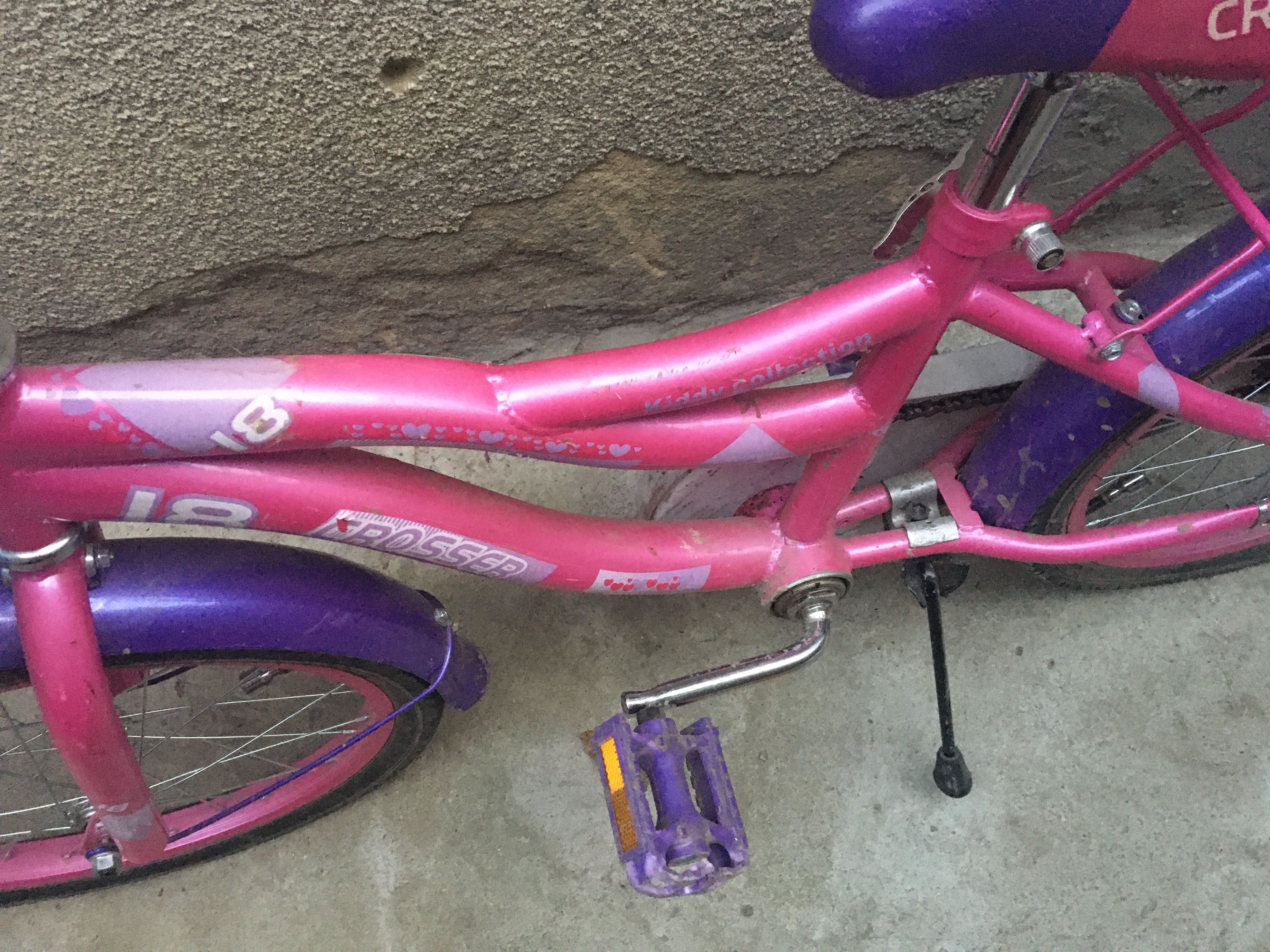 Велосипед для дівчинки на 6-8 років
