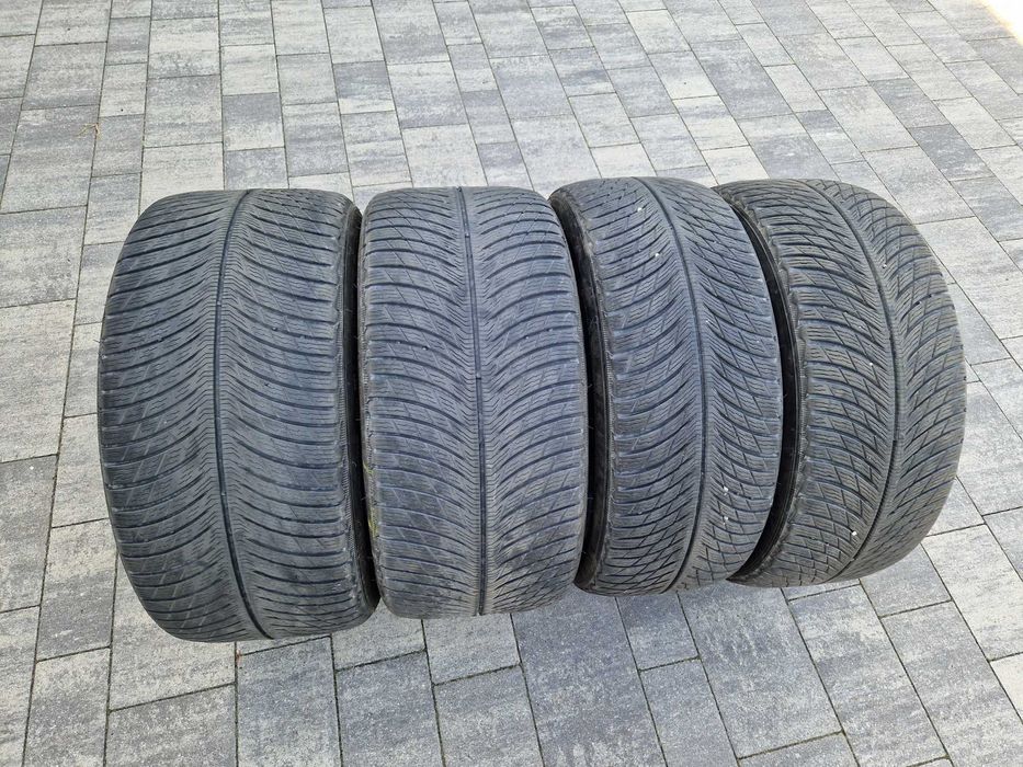 Michelin Pilot Alpin 5, 2x 275/35/19 i 2x 235/40/19. DOT 3821