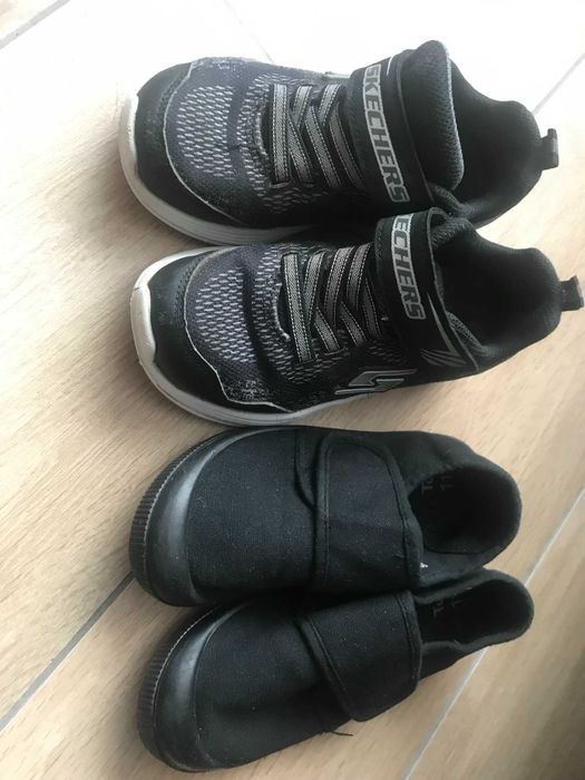 кросівки та макасіни