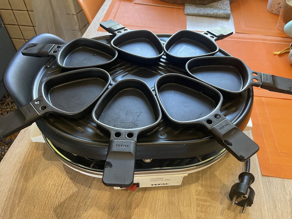 Grill elektryczny fondue TEFAL RACLETTE 1059 seria 3