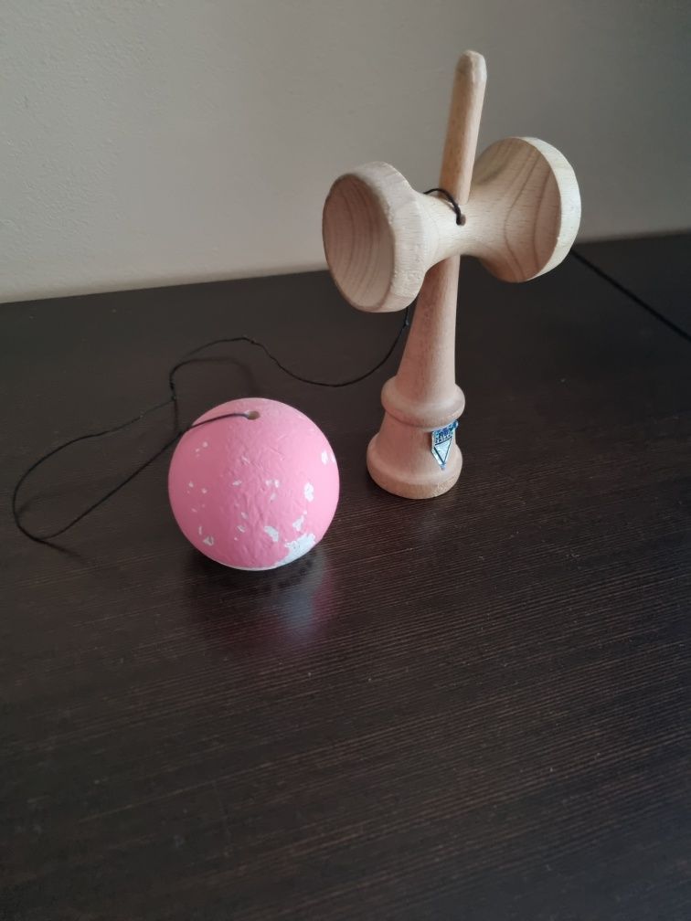 Krom Kendama Różowa