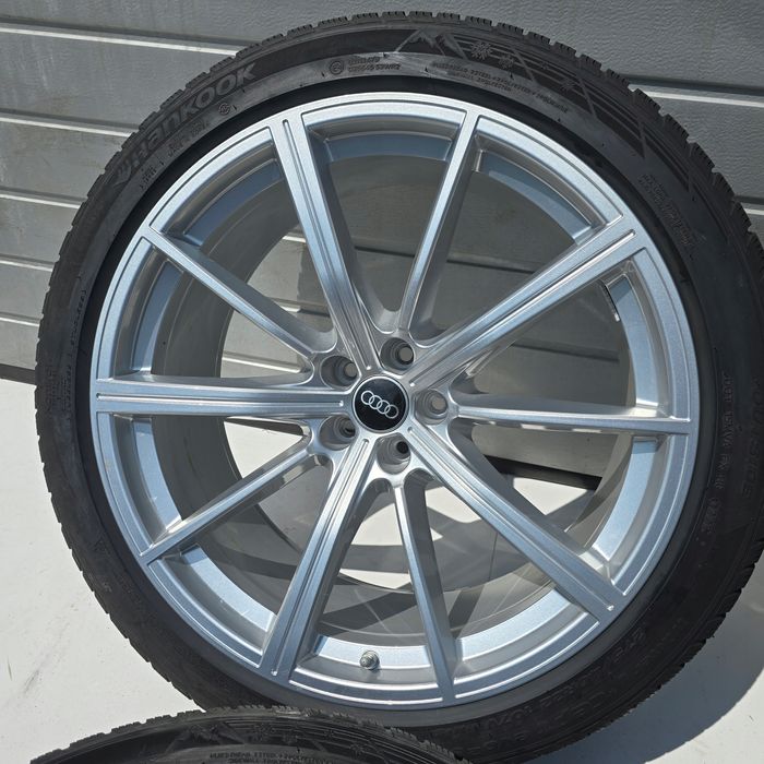 Audi Q8 SQ8 Q7 SQ7 Audi Sport 5X112 275/40R22 107V 22'' ET18 4X