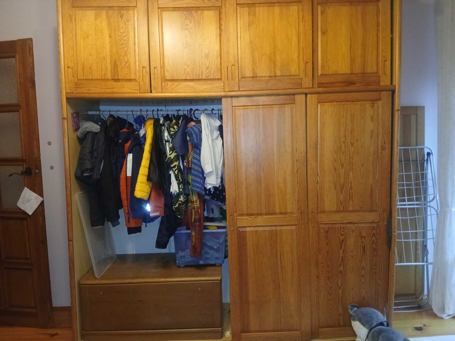 Oddam drewnianą szafę