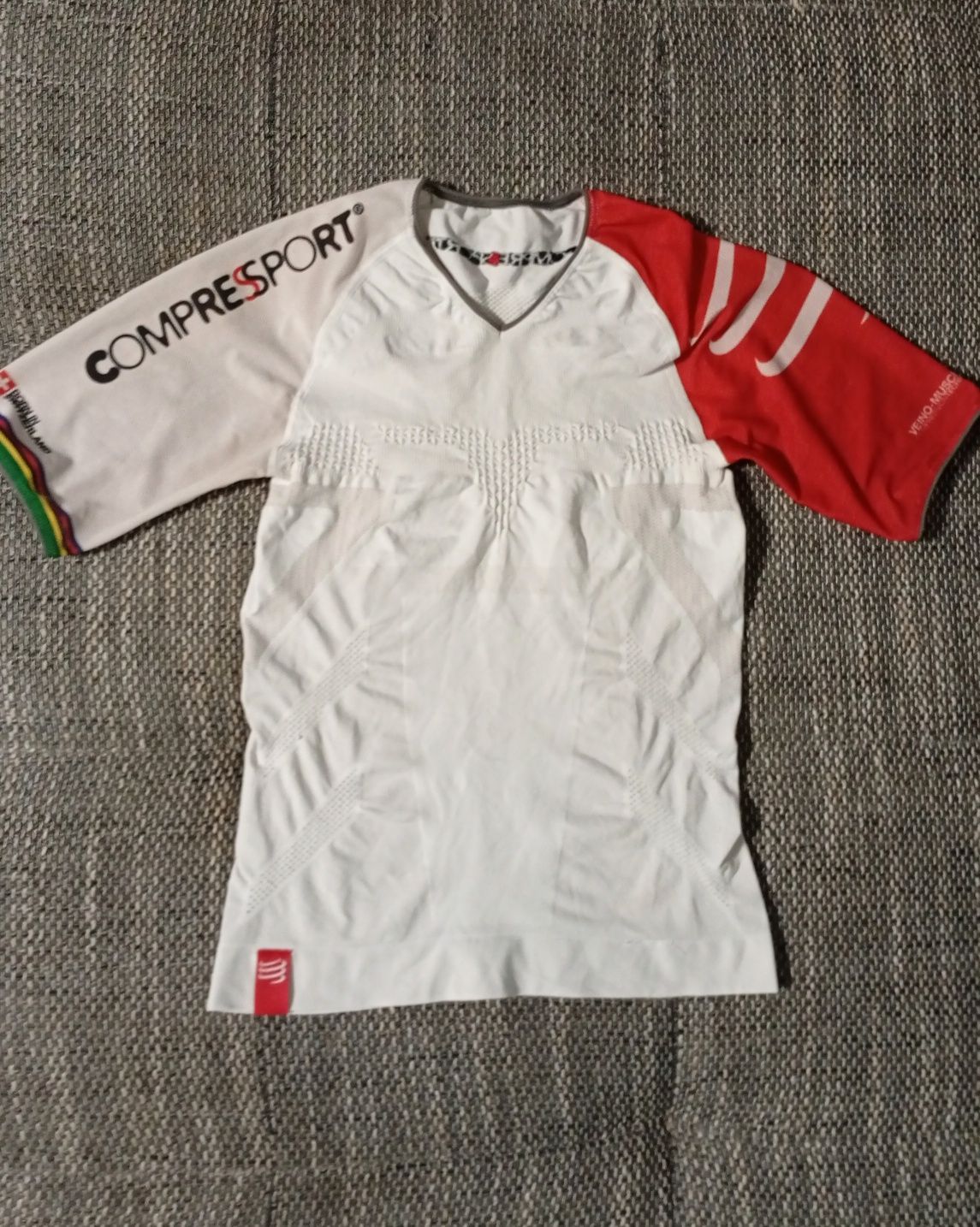 Компресійна термофутболка Compressport Pro Racing Triathlon. Роз. S/М