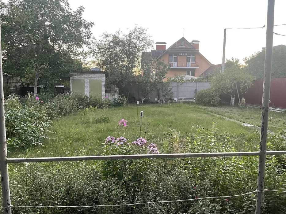 Продам дачу в смт. Гостомель СТ Ясна Поляна 8 соток