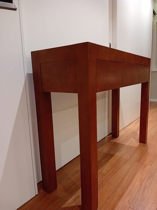 Vendo Consola de entrada em cerejeira