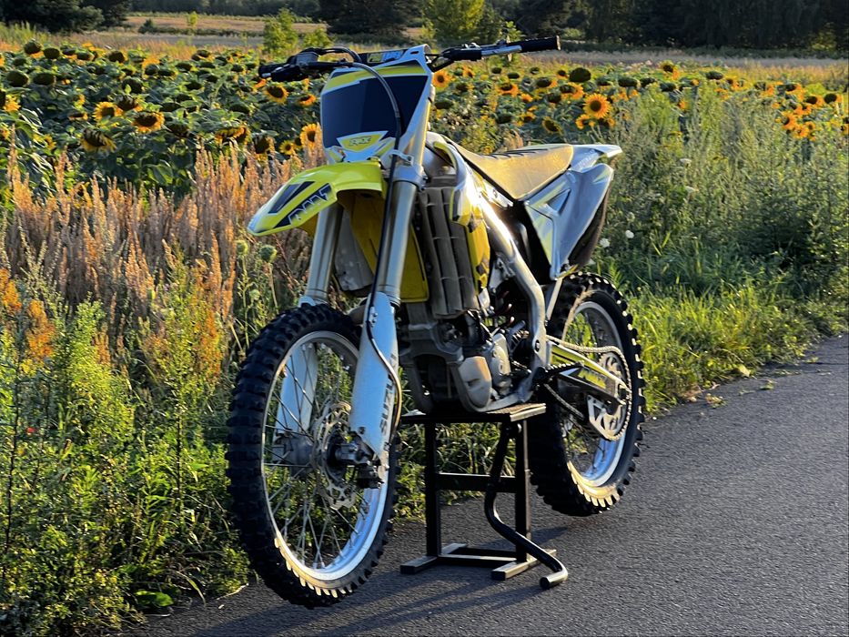Suzuki RMZ 450 Wtrysk