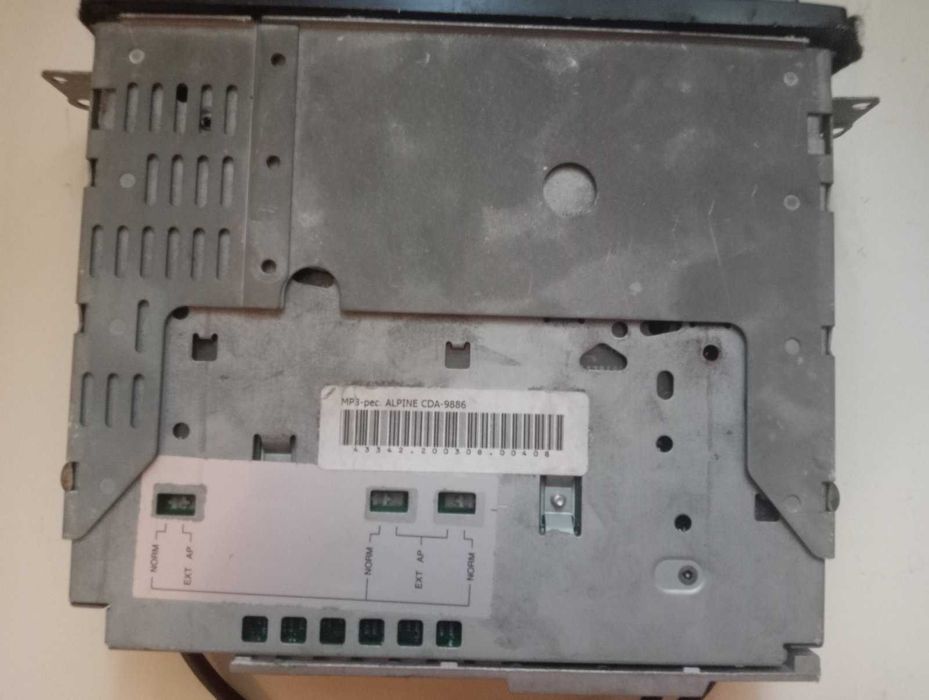 Автомагнитола Alpine CDA-9886 USB И iPod