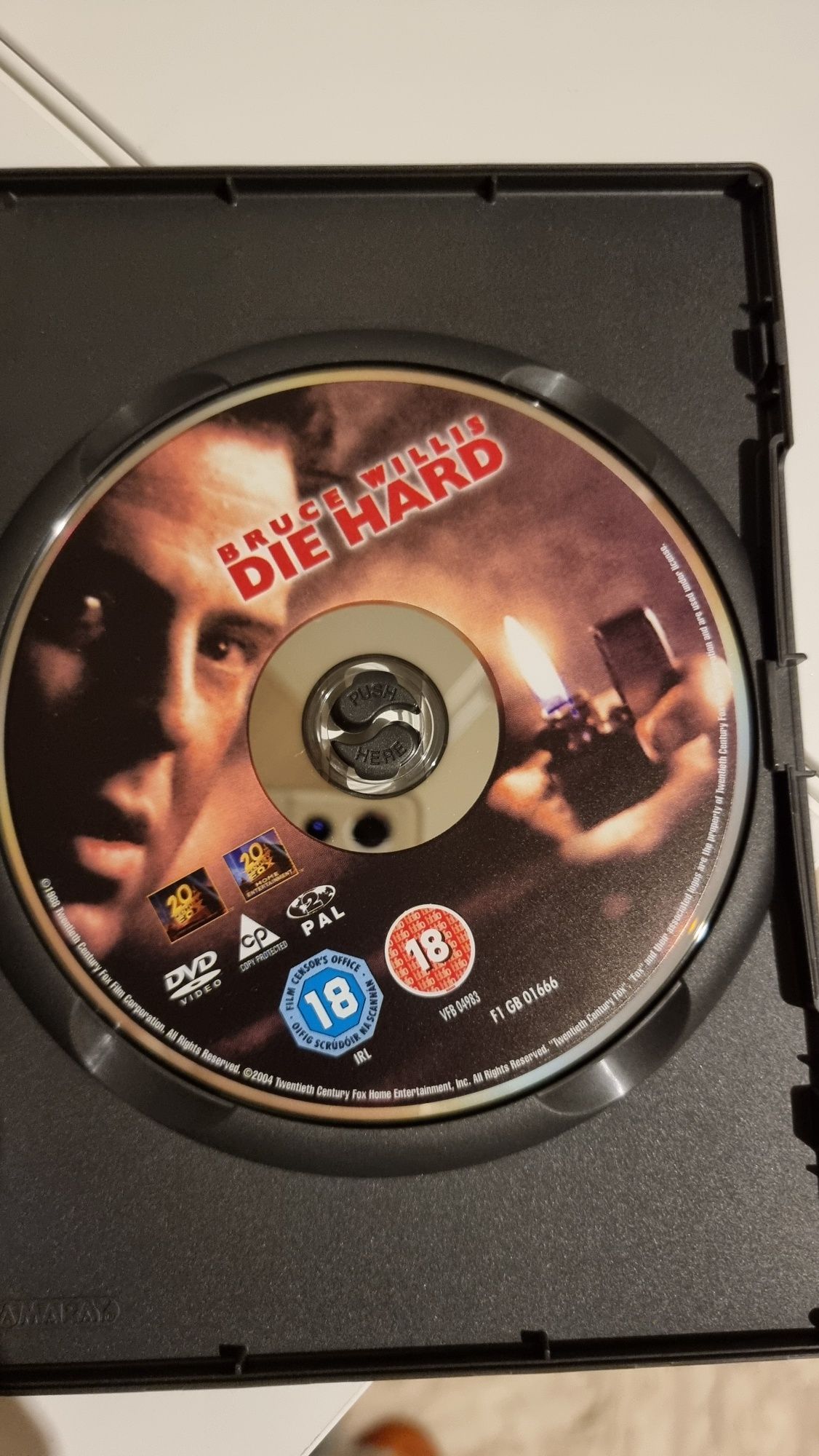 DVD Die Hard – Assalto ao Arranha-Céus (Bruce Willis)