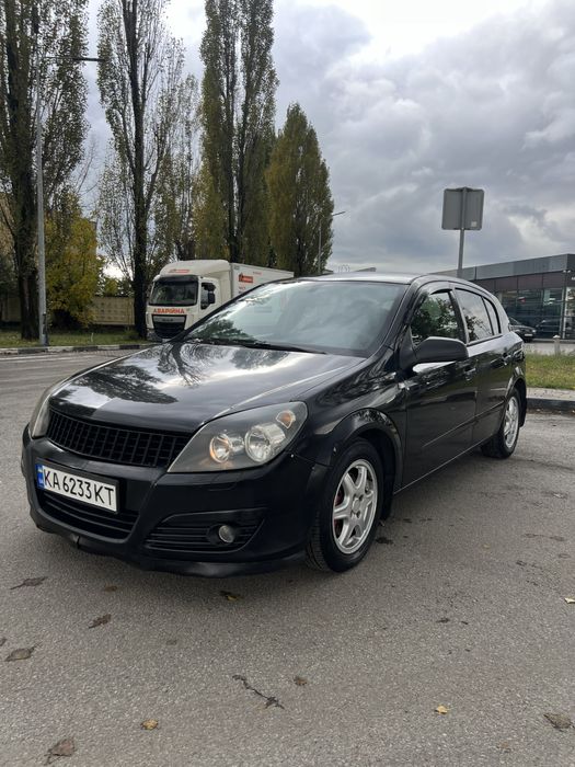 Некрашеный Opel Astra H 1,6 г/бенз
