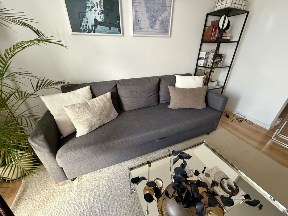 Sofa rozkładana IKEA FRIHETEN – bdb stan, ciemnoszara, z pojemnikiem