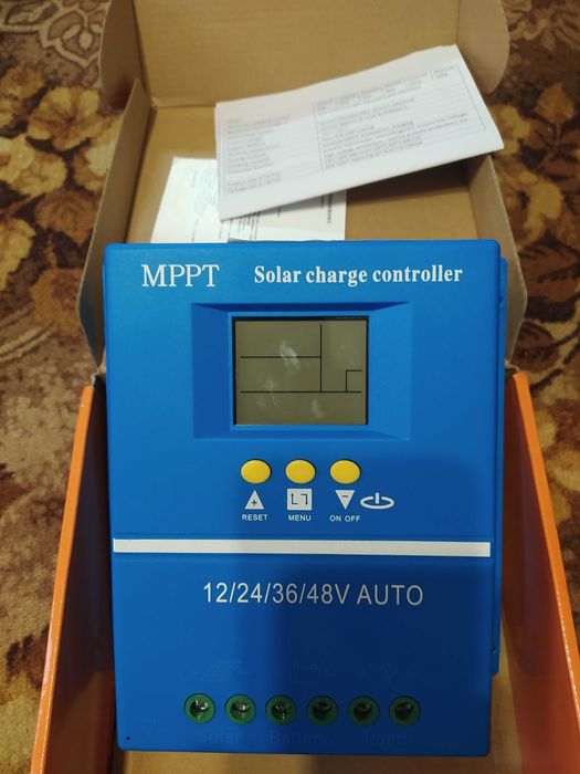 MPPT контролер. Для сонячних панелей 100-200А.