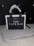 The Tote Bag czarna mała torebka nowa mini