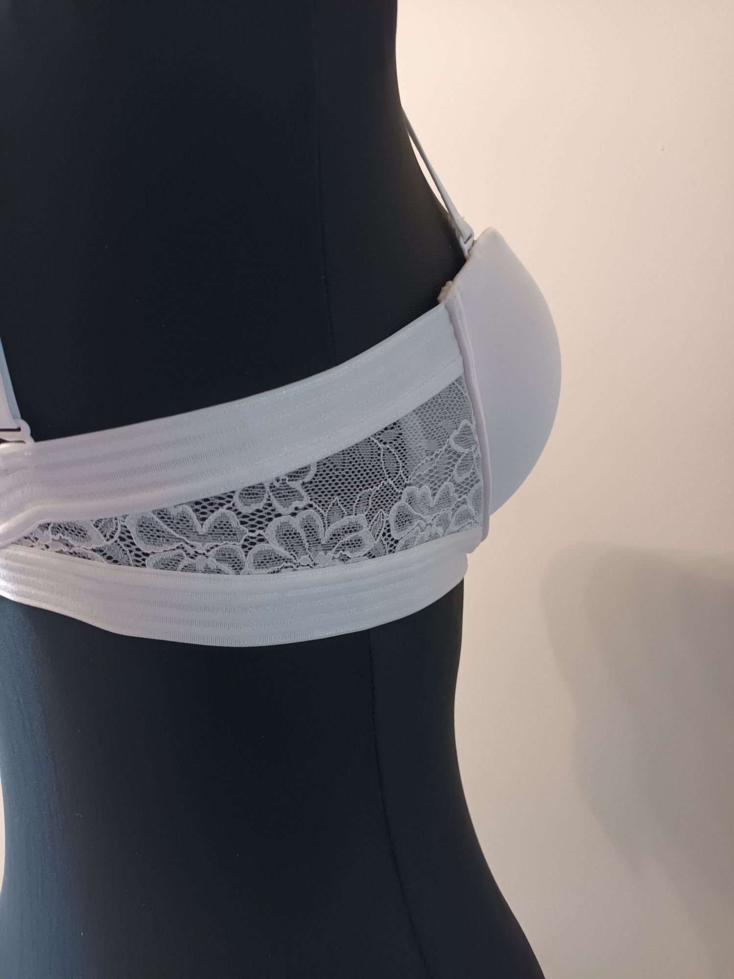 Biustonosz  Maidenform Push-up  Roz. 85B