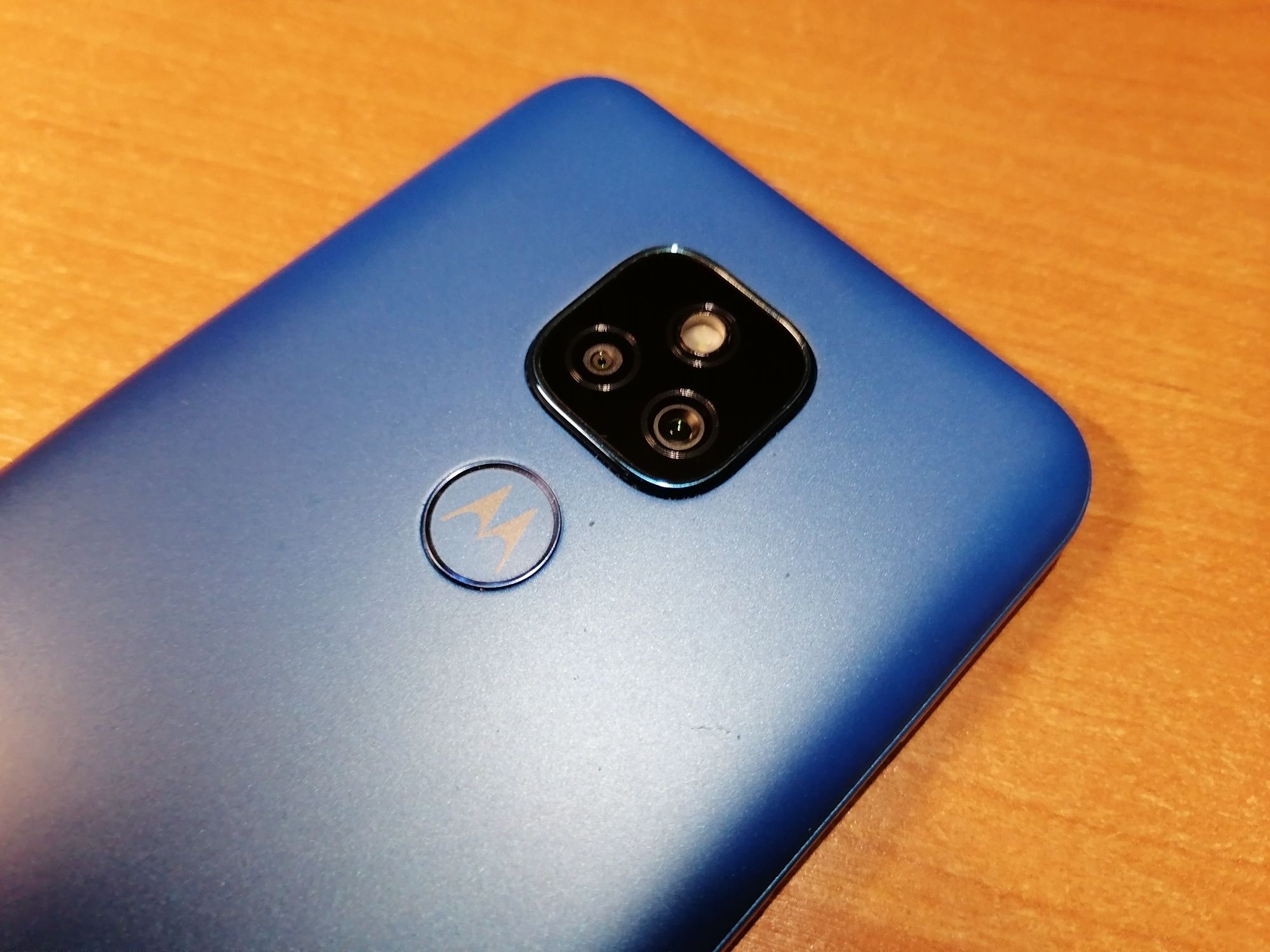 Motorola e7 Plus - Smartfon z Pamięcią 64GB/4GB