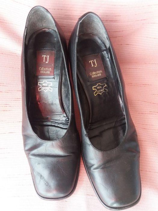 Черные кожаные устойчивые туфли TJ Collection