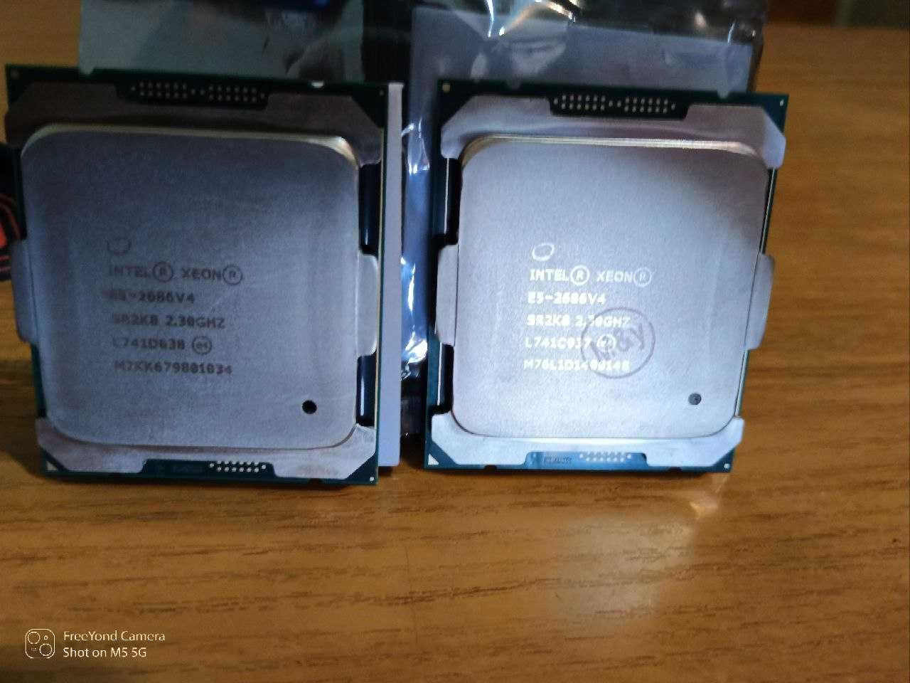 Intel Xeon E5 2686 V4 (18 ядер/36 потоків) част.від 2300 - до 3000 GHz