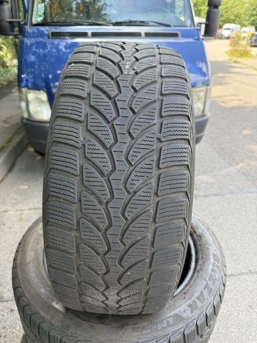 Резина BLIZZAK 225/50 R17