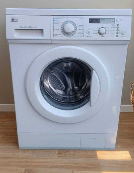 Пральна машинка LG відмінна прямий привід 5 кг