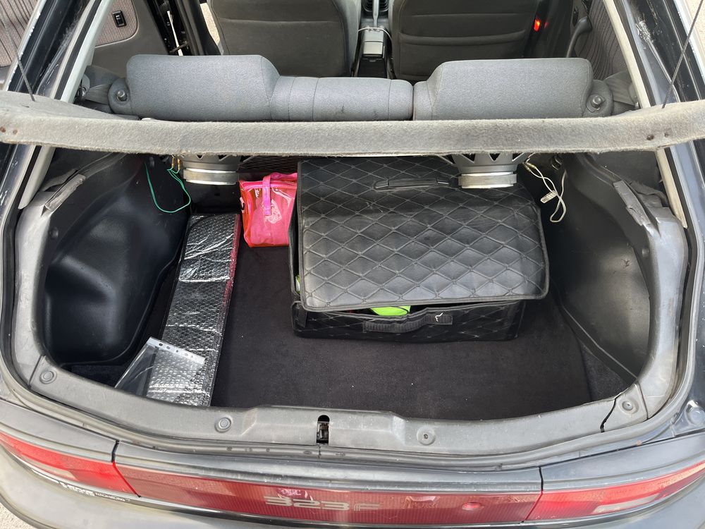 Продам Mazda 323f 1991