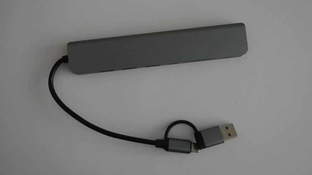 Hub / adapter / przejściówka 8 w 2