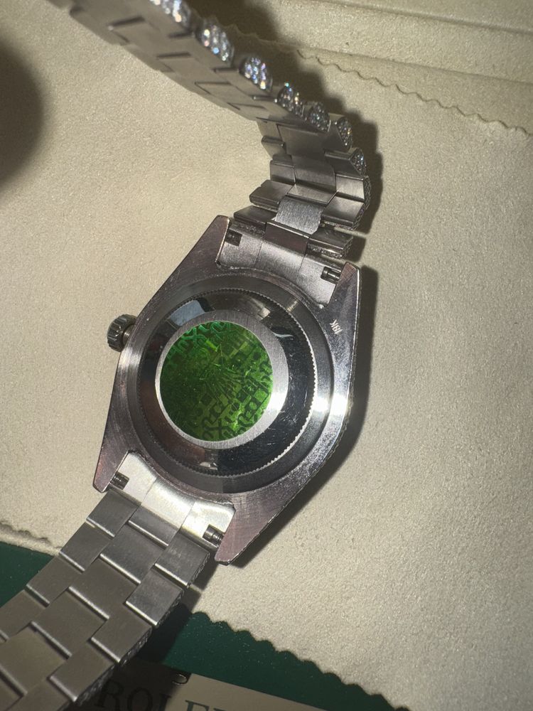Iced Out Rolex Day-Date + Papiery i diamond tester
