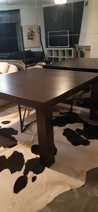 Mesa para utilização variada