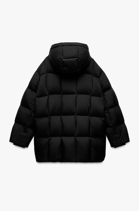 Чорний пуховик zara куртка