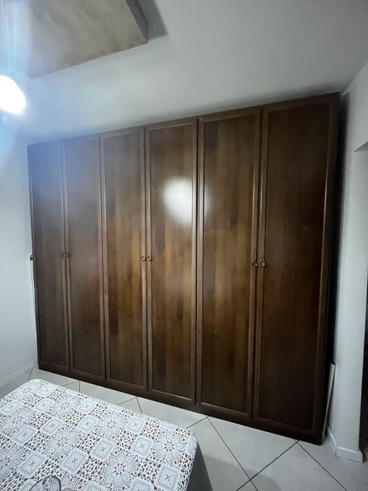 Komplet menli do jadalni - stół z krzesłami, szafa, komoda i lustro