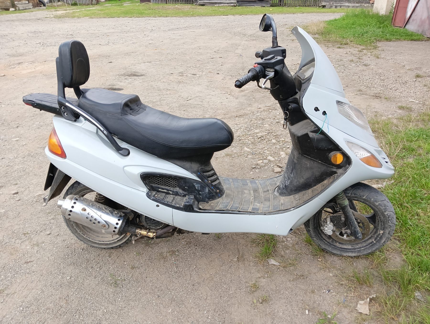 Скутер Znen zn150