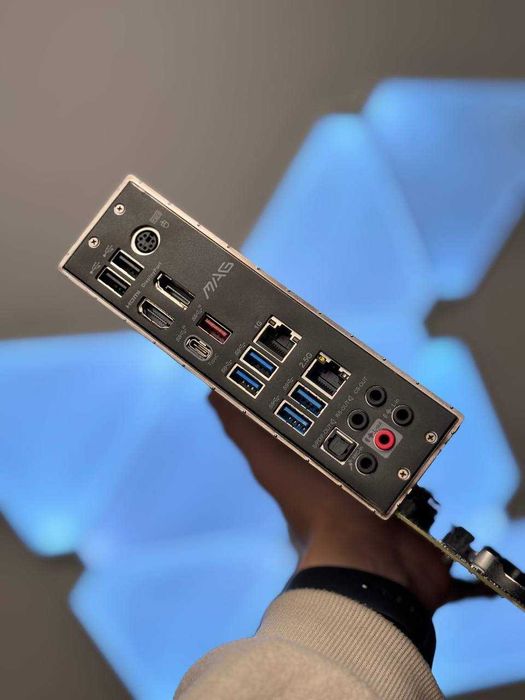 Материнська плата ТОП MSI MAG Z390 Tomahawk s1200 под ремонт