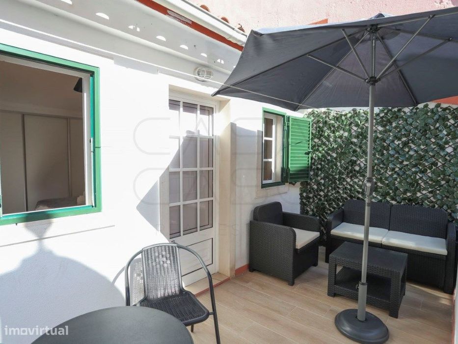 Apartamento duplex T1 (2 assoalhadas) com terraço no centro da Cida...