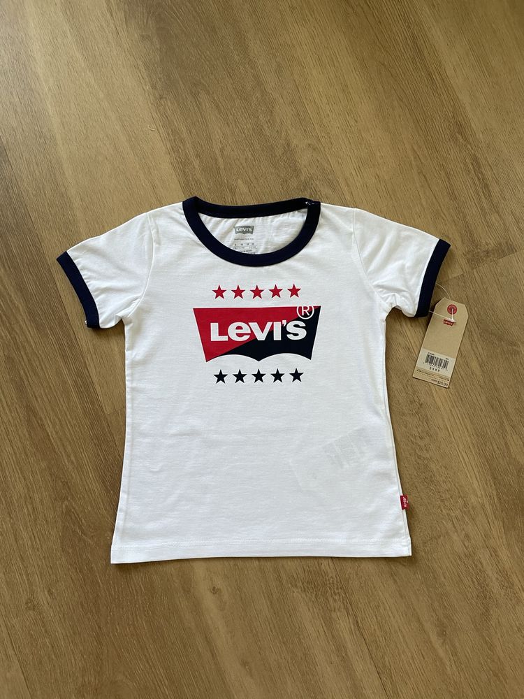 Футболка Levis 110-116 см з окантовкою