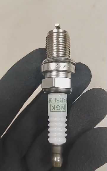 Свічка запалювання NGK   BKR6EGP