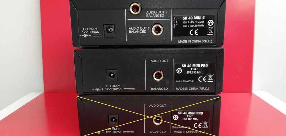 Ресивер AKG SR 40 Mini MiniPRO база 2 частоты 864,375 MHz 864.850 MHz