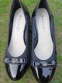 Buty damskie roz.38 w kolorze czarnym
