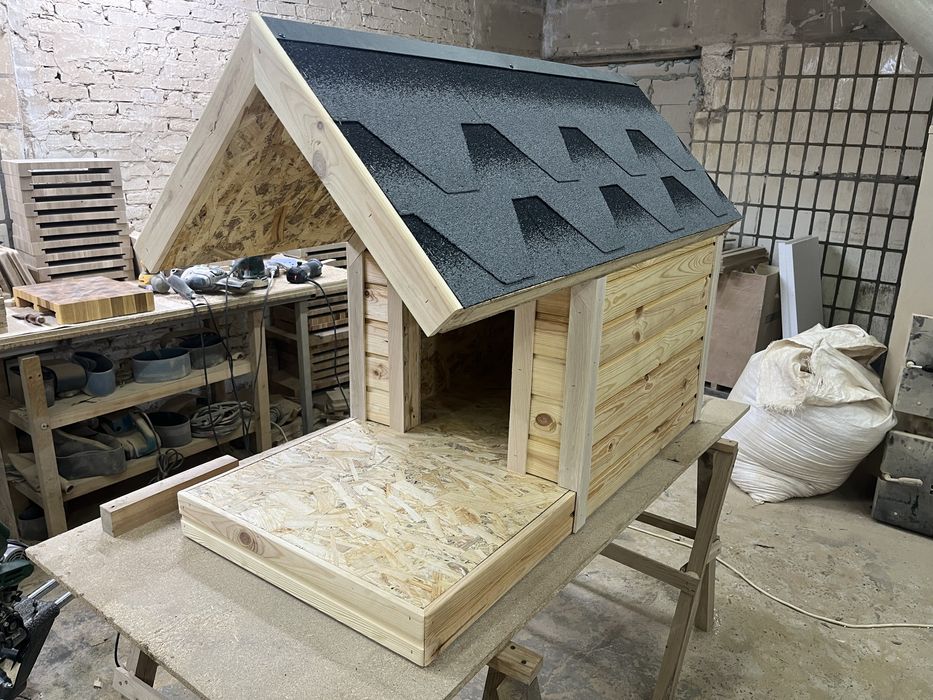 Собача будка утеплена, буда для собаки