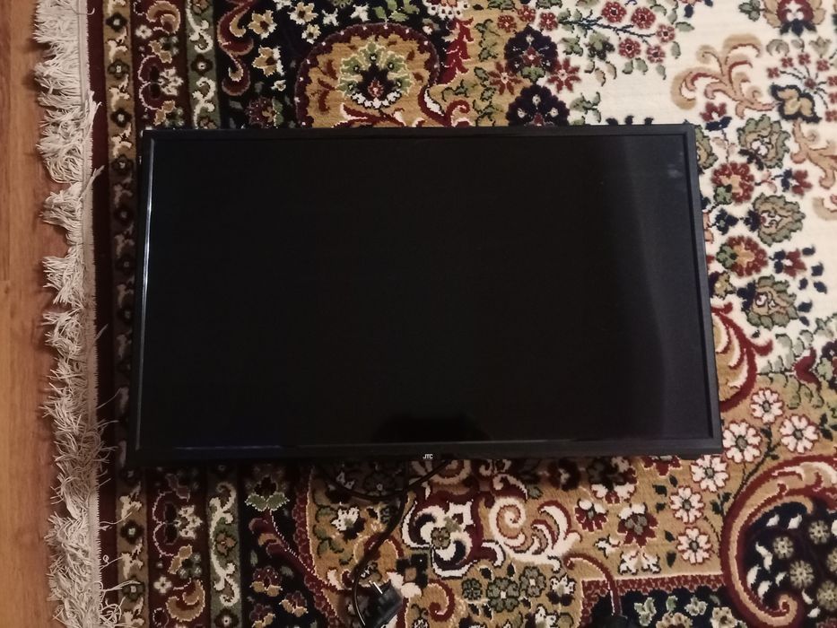 Телевізор JTC 32 дюйми на запчастини