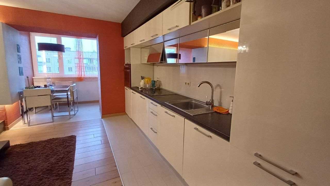 Продам 3 кімн квартиру пр. Левка Лук'яненка 70