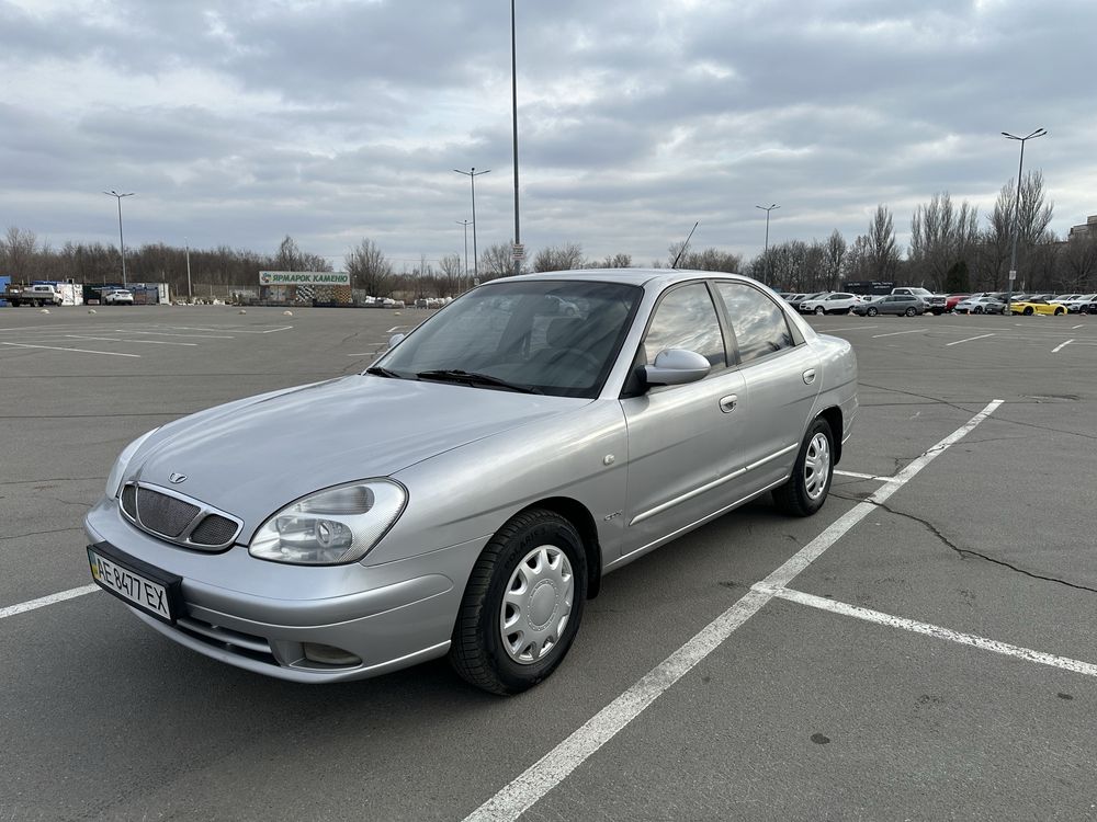 Продам Daewoo Nubira 2 2001года