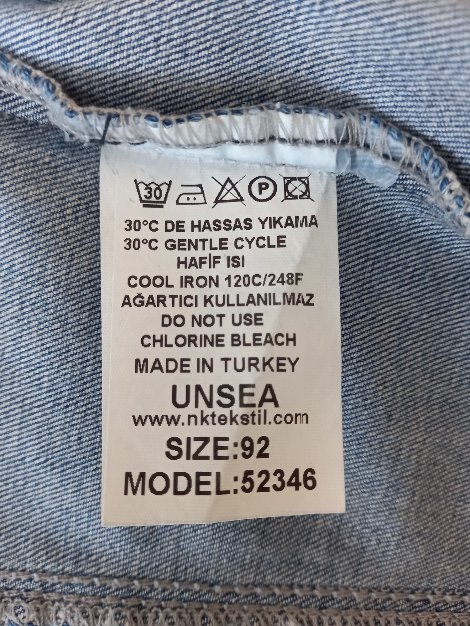 Джинсова курточка для дівчинки,розмір 92,виробник-Турція, хороший стан