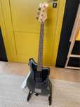 Fender Affinity Jaguar gitary basowe