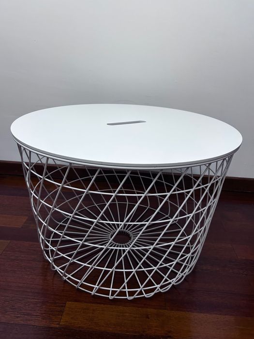 Mesa de centro ou arrumação - IKEA