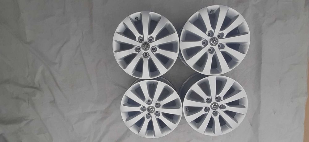 Felgi aluminiowe 17 insignia B astra J zafira C  5x115 et44 Czujniki