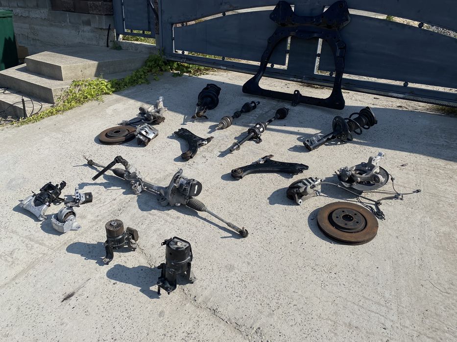 Toyota Rav 4 2019 - 2025 ричаг, стійка, підрамник, супорт, рейка