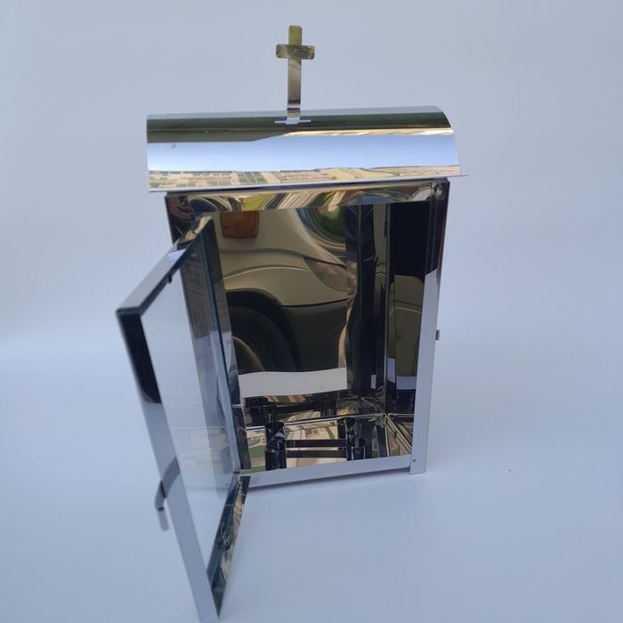 Підсвічник або капличка  світильник