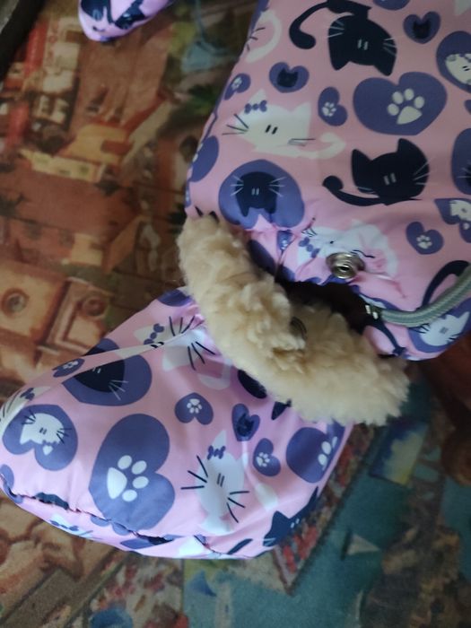 Продам комбінезон -конверт дитячий для дівчинки 700 грн