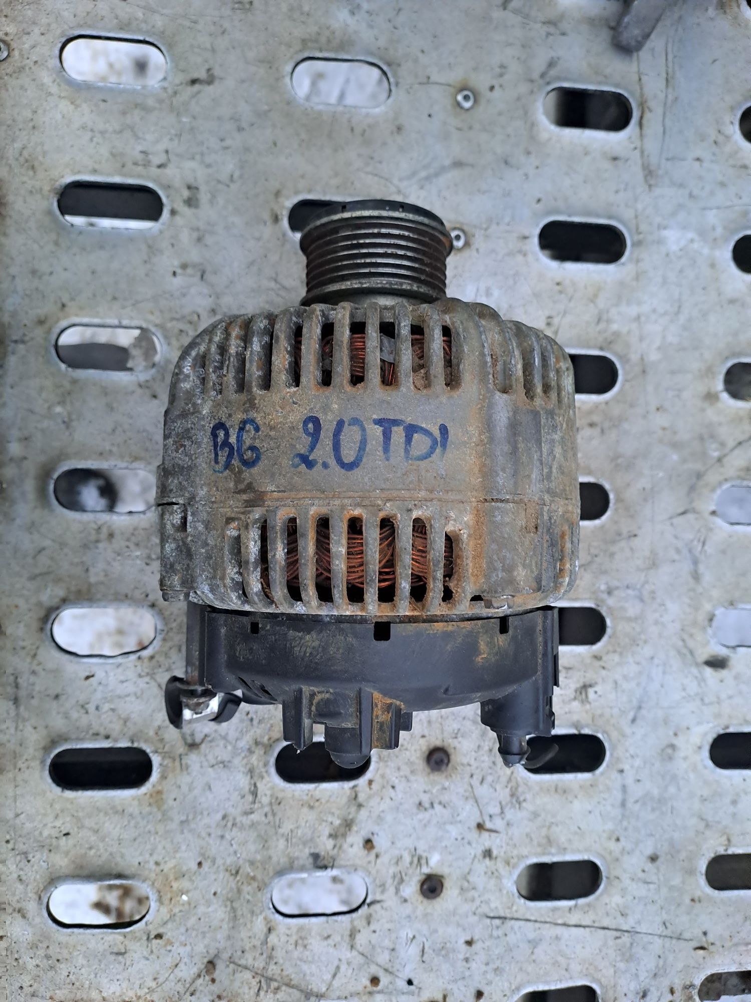 Alternator Passat B6 2.0