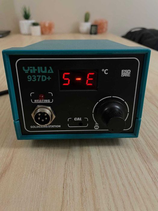 Lutownica YIHUA 937D