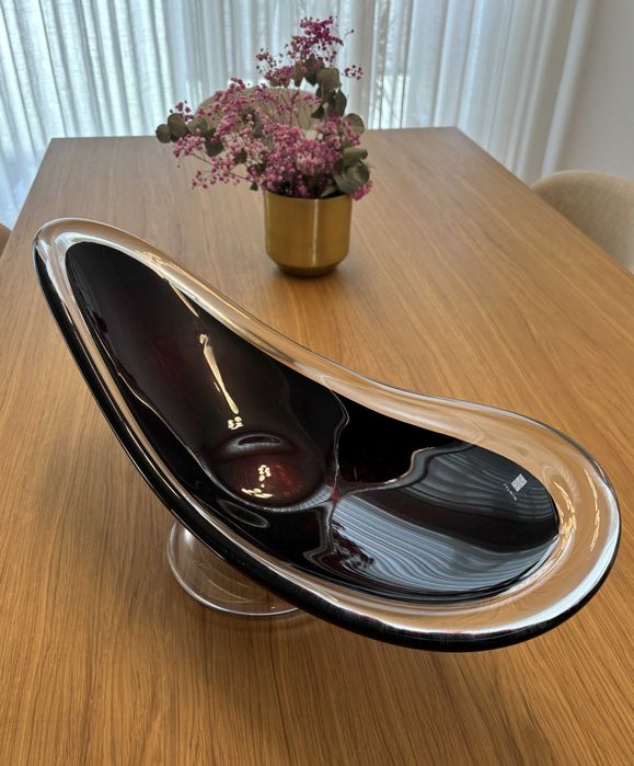 Peça de decoração em vidro artesanal da Marinha Grande